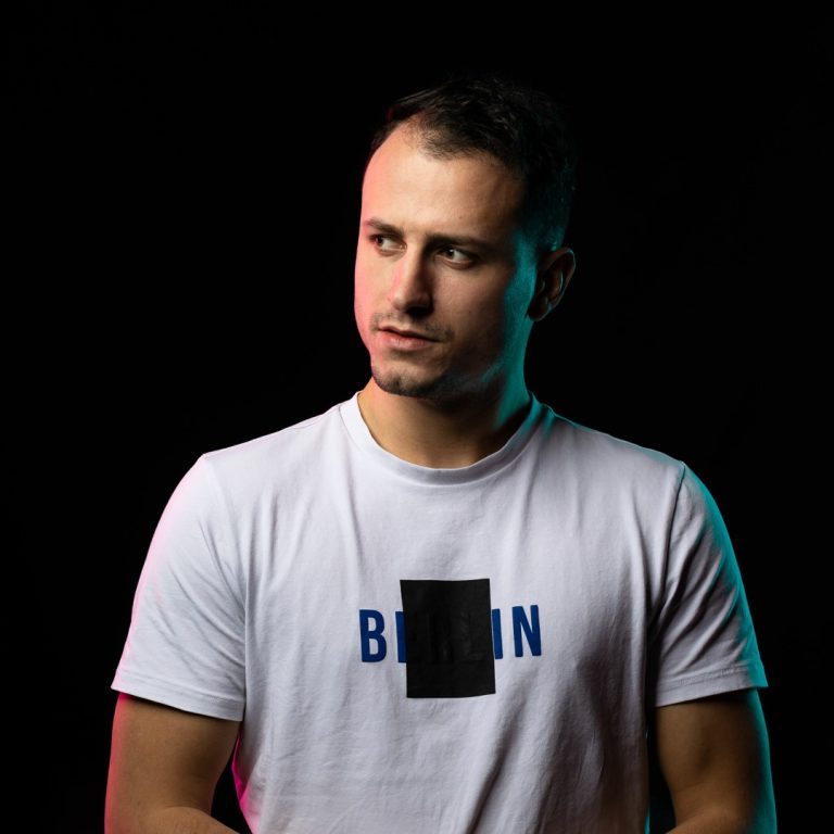 About Positronic 16 Positronic Dec Positronic Progressive House from Jaytech